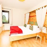 Ortners Mauerwirt - Leistbarer Luxus Apartamento Bad Kleinkirchheim