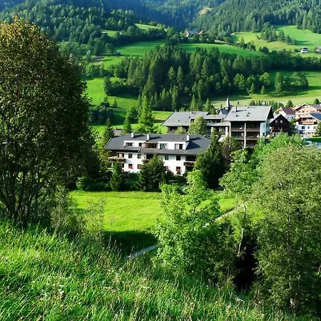 Mauerwirt *