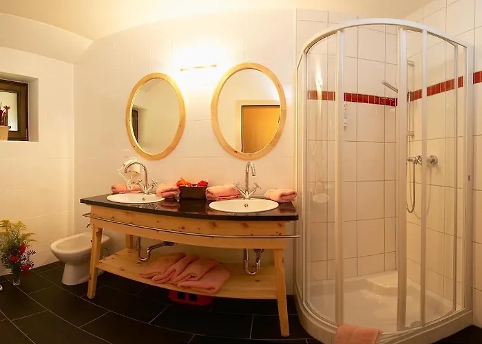 Ortners Mauerwirt - Leistbarer Luxus Lägenhet